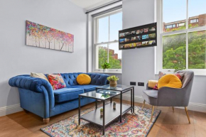 Westminster 2 Bedroom apartment with AC sleeps 5